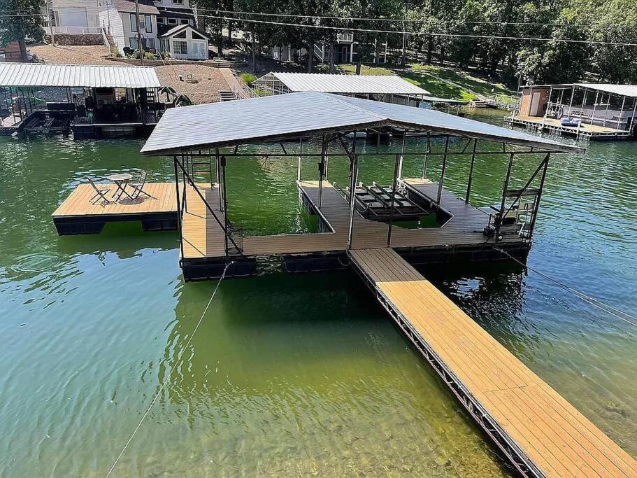 Sunrise Beach Lakefront Cottage In Secluded Cove מראה חיצוני תמונה