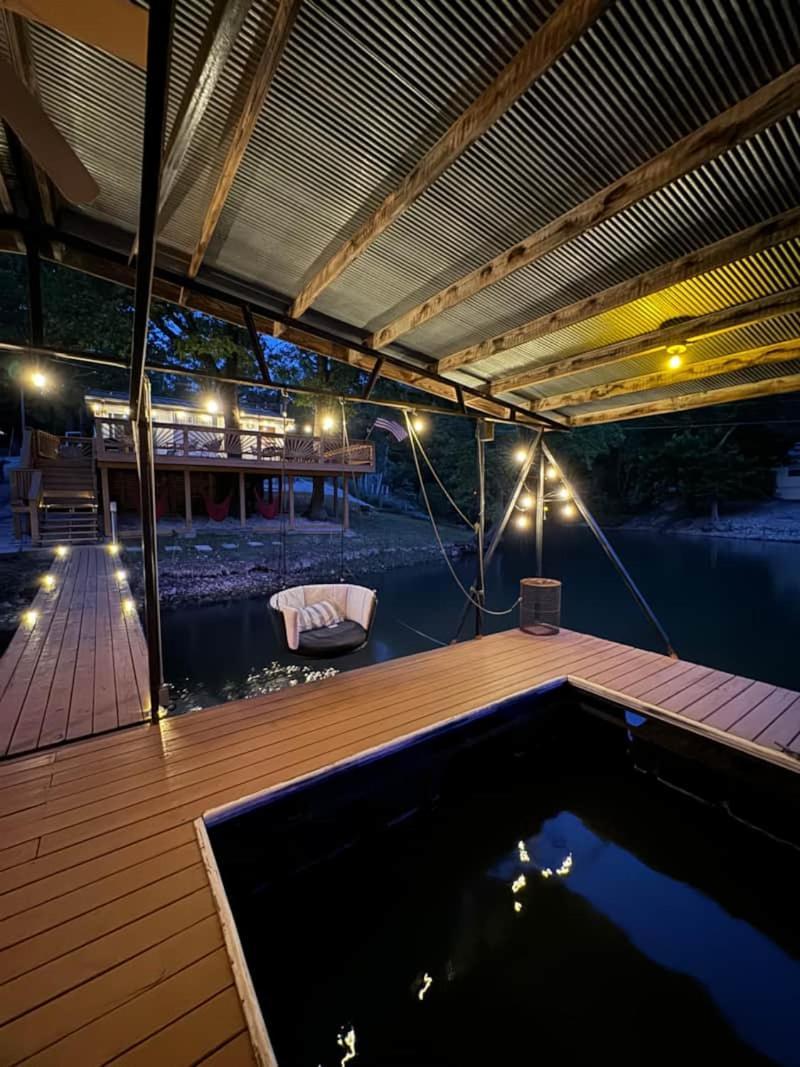 Sunrise Beach Lakefront Cottage In Secluded Cove מראה חיצוני תמונה